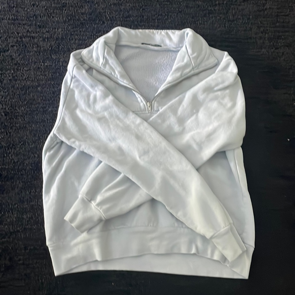 LIGHT BLUE BRANDY QUARTER ZIP GENTLY WORN
